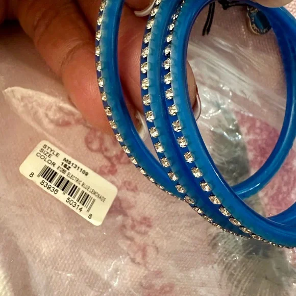 NWT Marc By Marc Jacobs Blue Bracelet with Gold Details - Picture 8 of 8